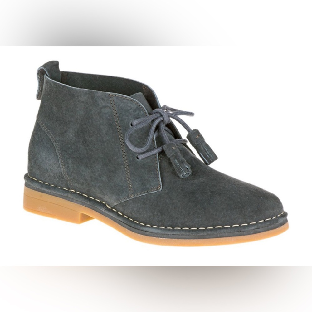 Hush Puppies Cyra Catelyn Suede Chukka boots w/tassel laces. Grey leather. Sz 10